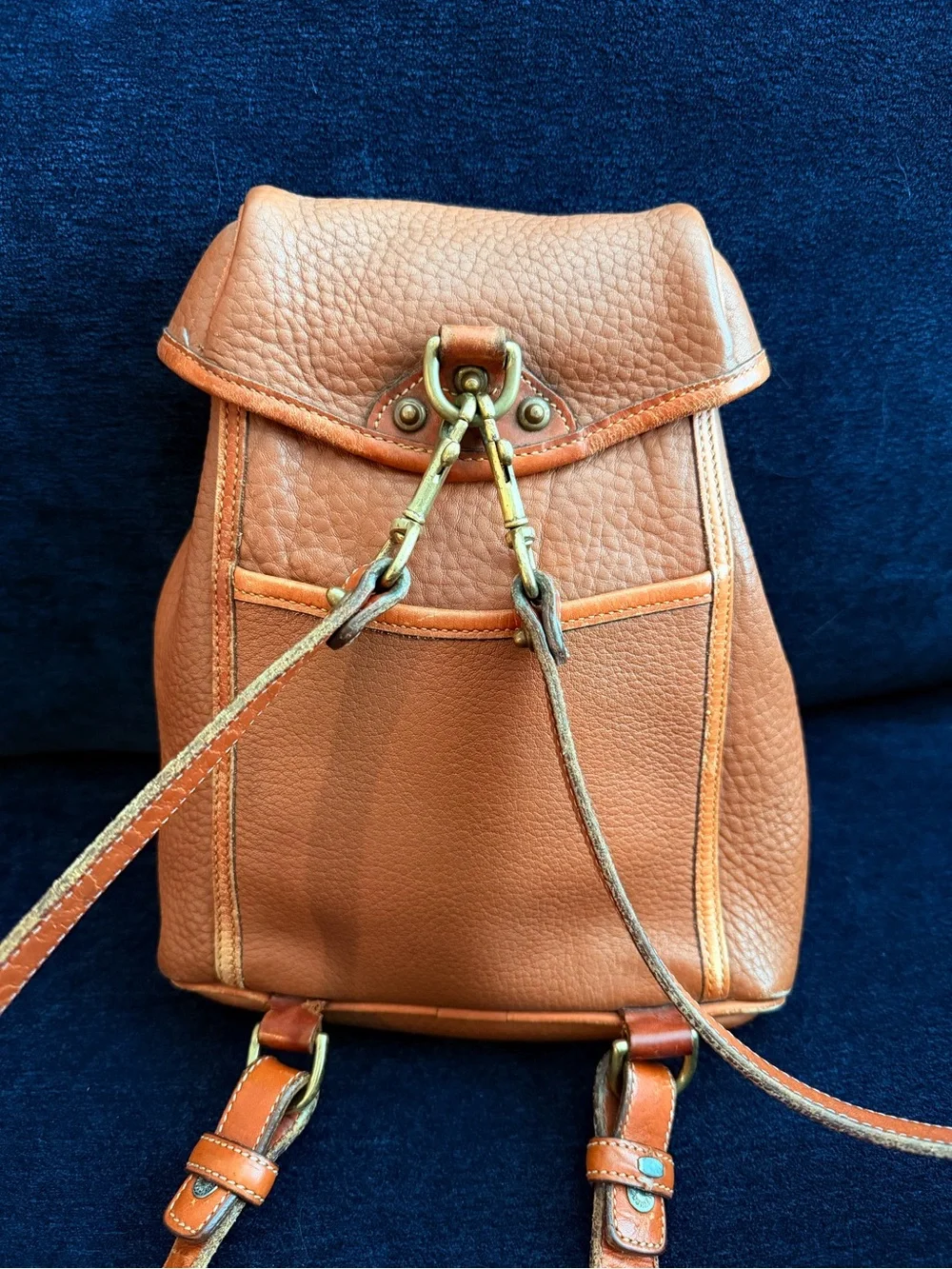 Dooney & Bourke classic vintage